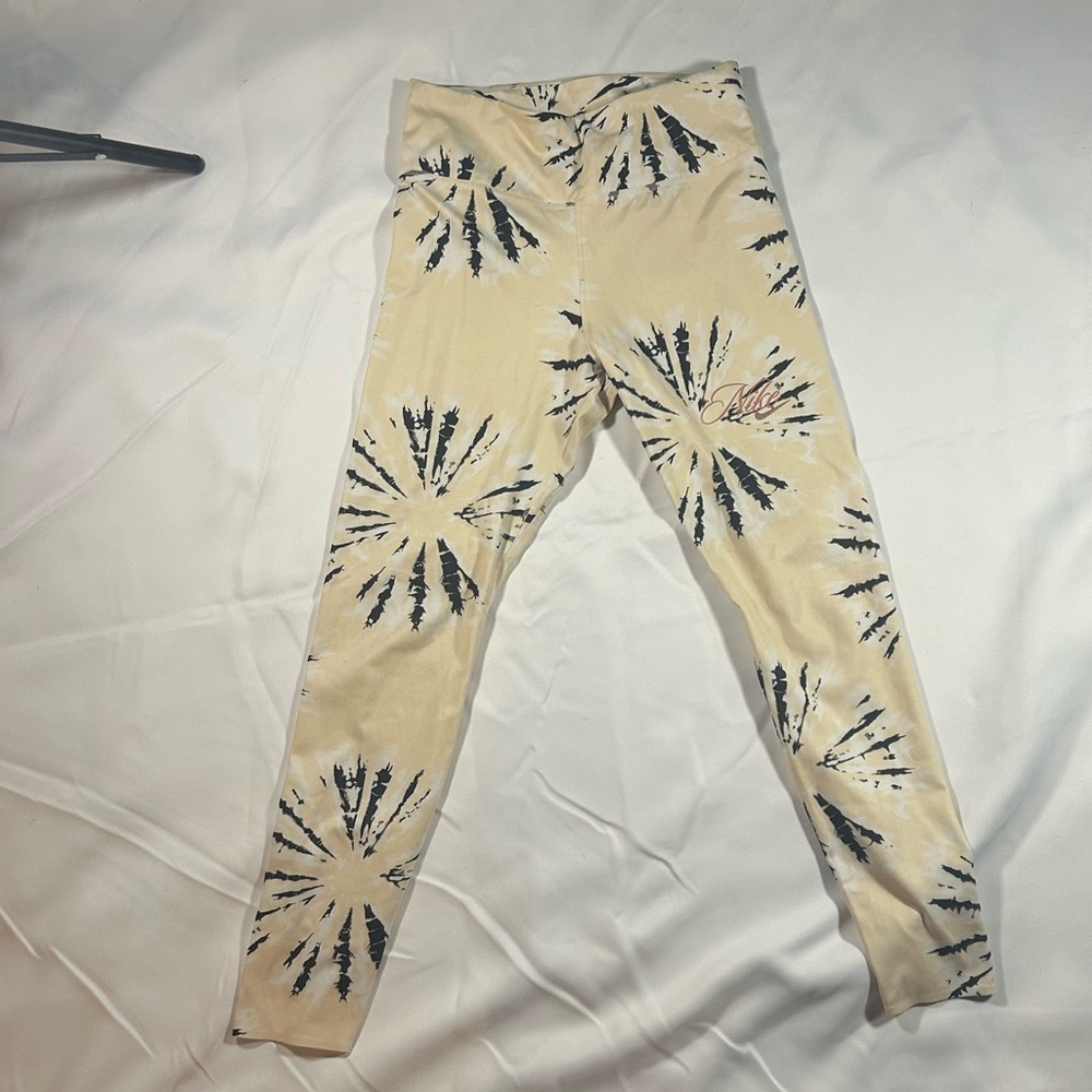 Nike Cream and Black Tie-Dye Leggings